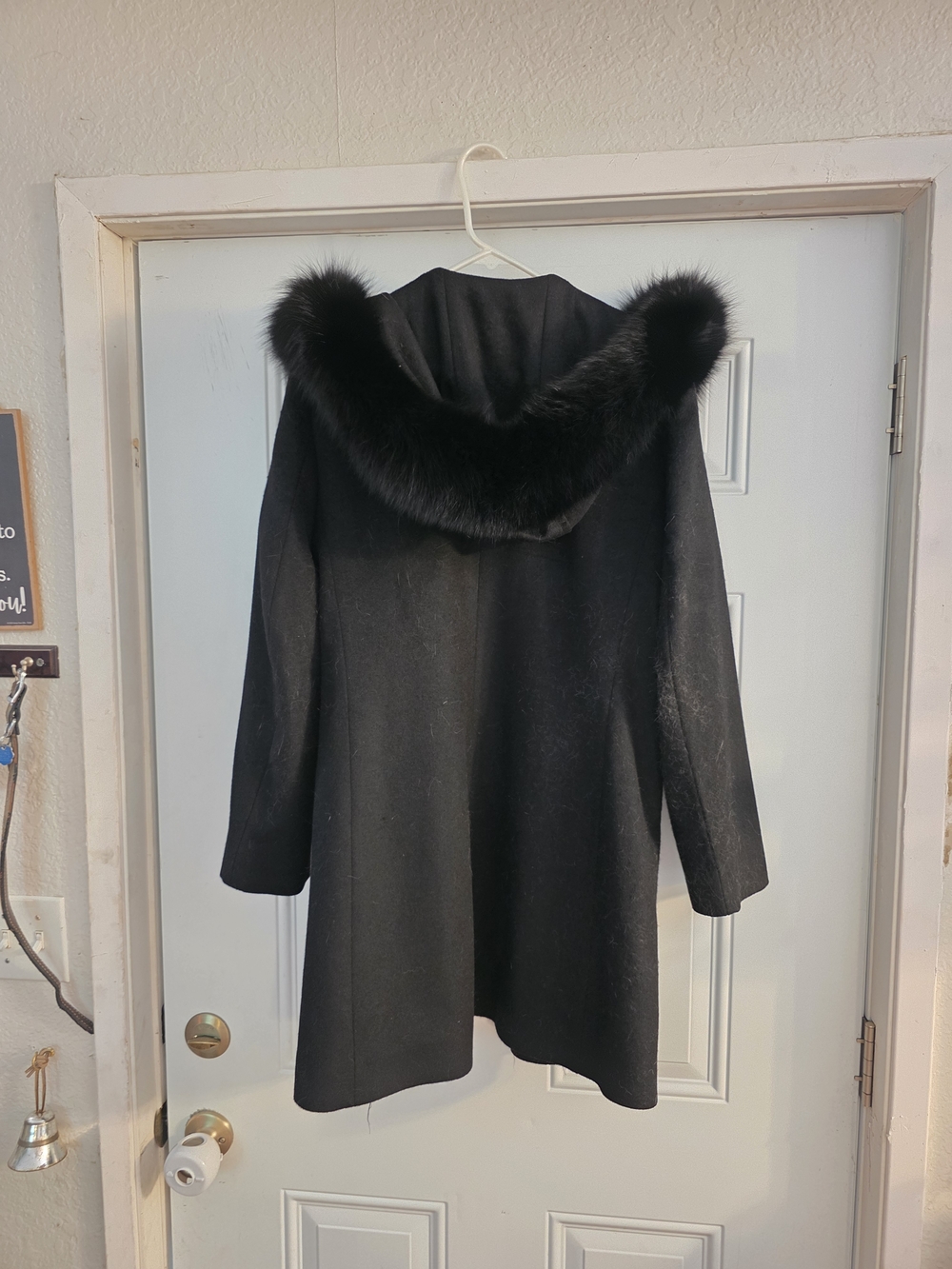Luxury 100% Cashmere Coat with Genuine Fox Fur Trim - Black - Medium - Picture 2 of 4